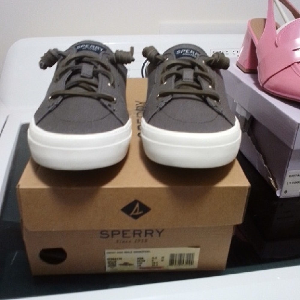 NWT NIB Sperry Womens Crest Vibe Canvas Shoes - Gray and White